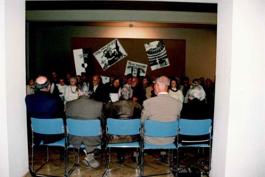 DU1112-7-foto-vernisaz-010.jpeg